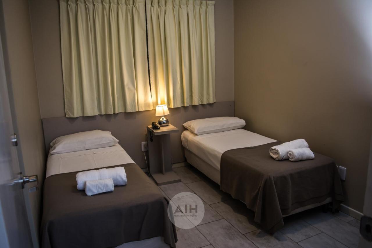 Hotel Alhambra San Juan Buitenkant foto